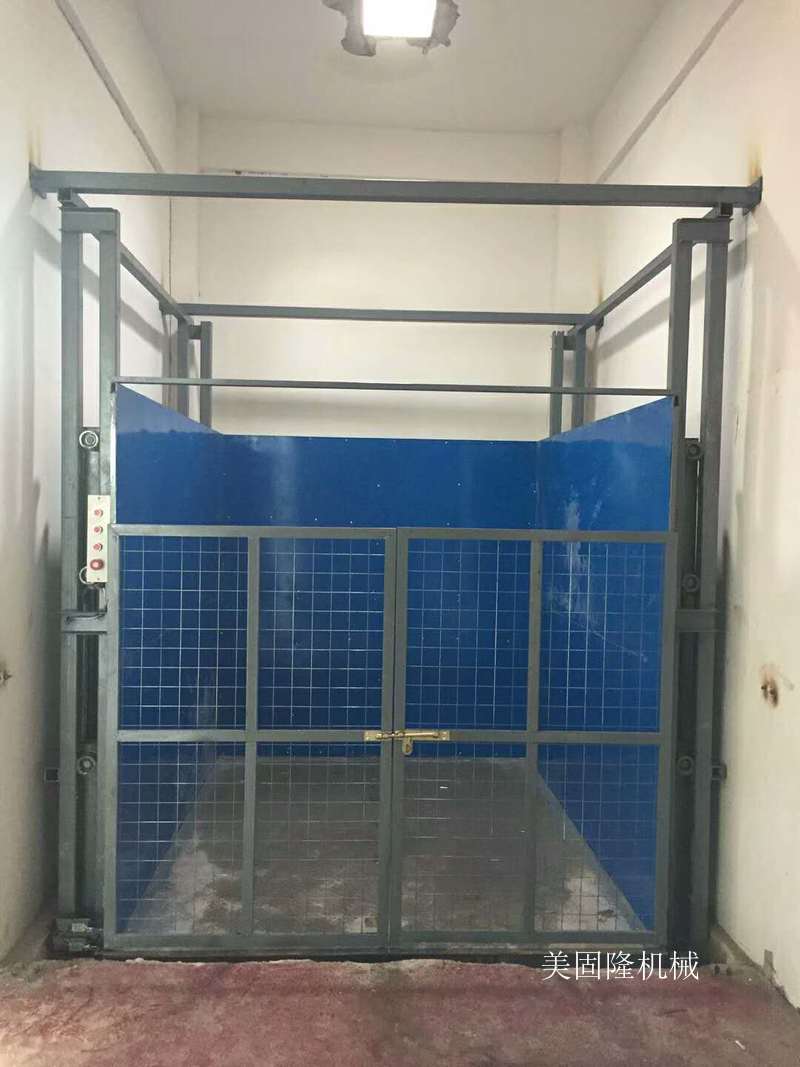 临沧导轨式升降货梯价格